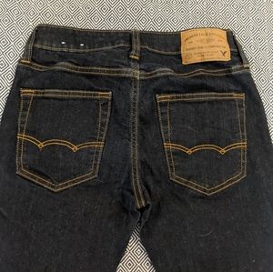 Like new American Eagle Outfitters dark wash jeans